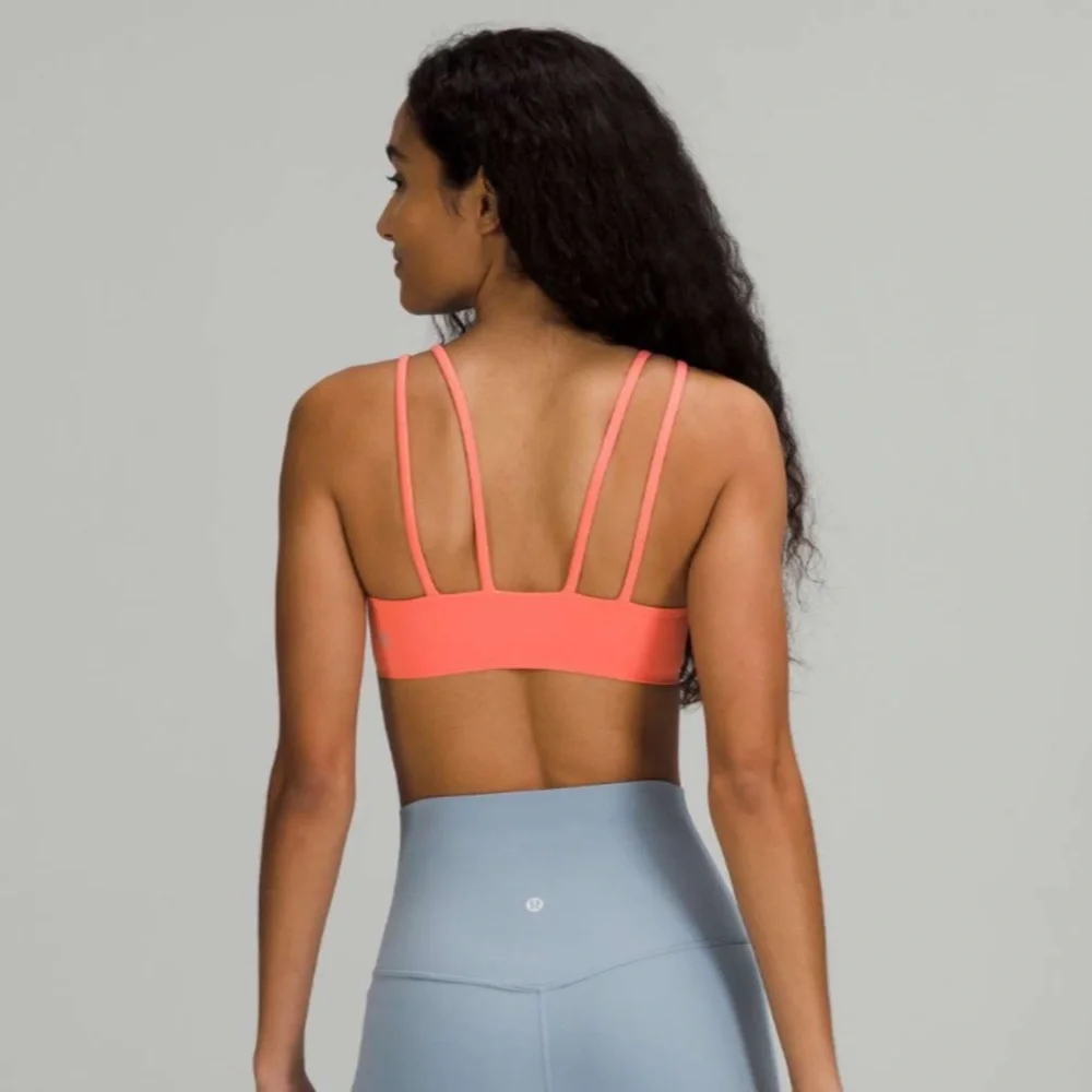 NWT 🍋 Lululemon Raspberry Cream Like A Cloud Bra Size 4
